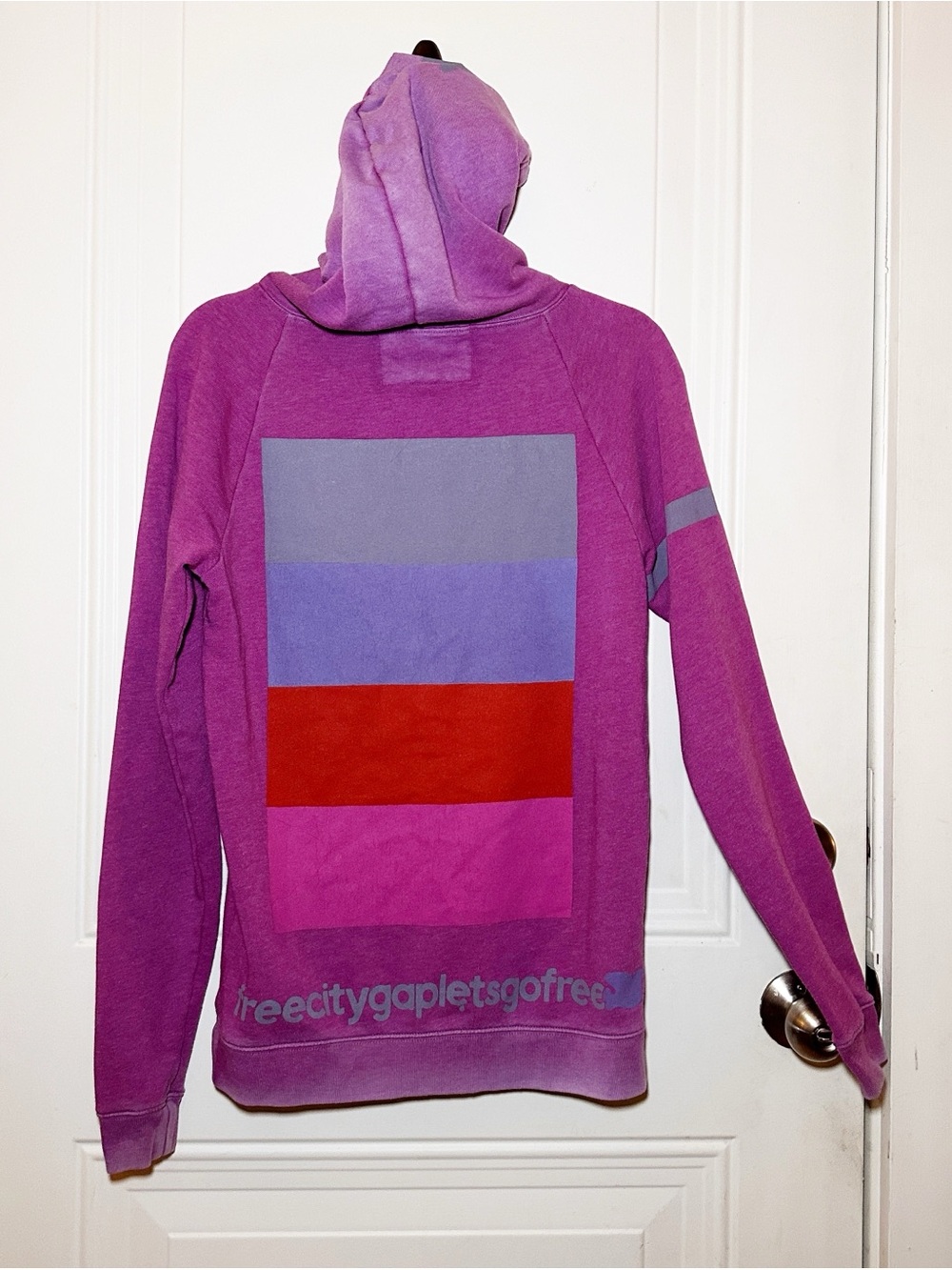 Free City Color and Sound Hoodie XS - Picture 8 of 12